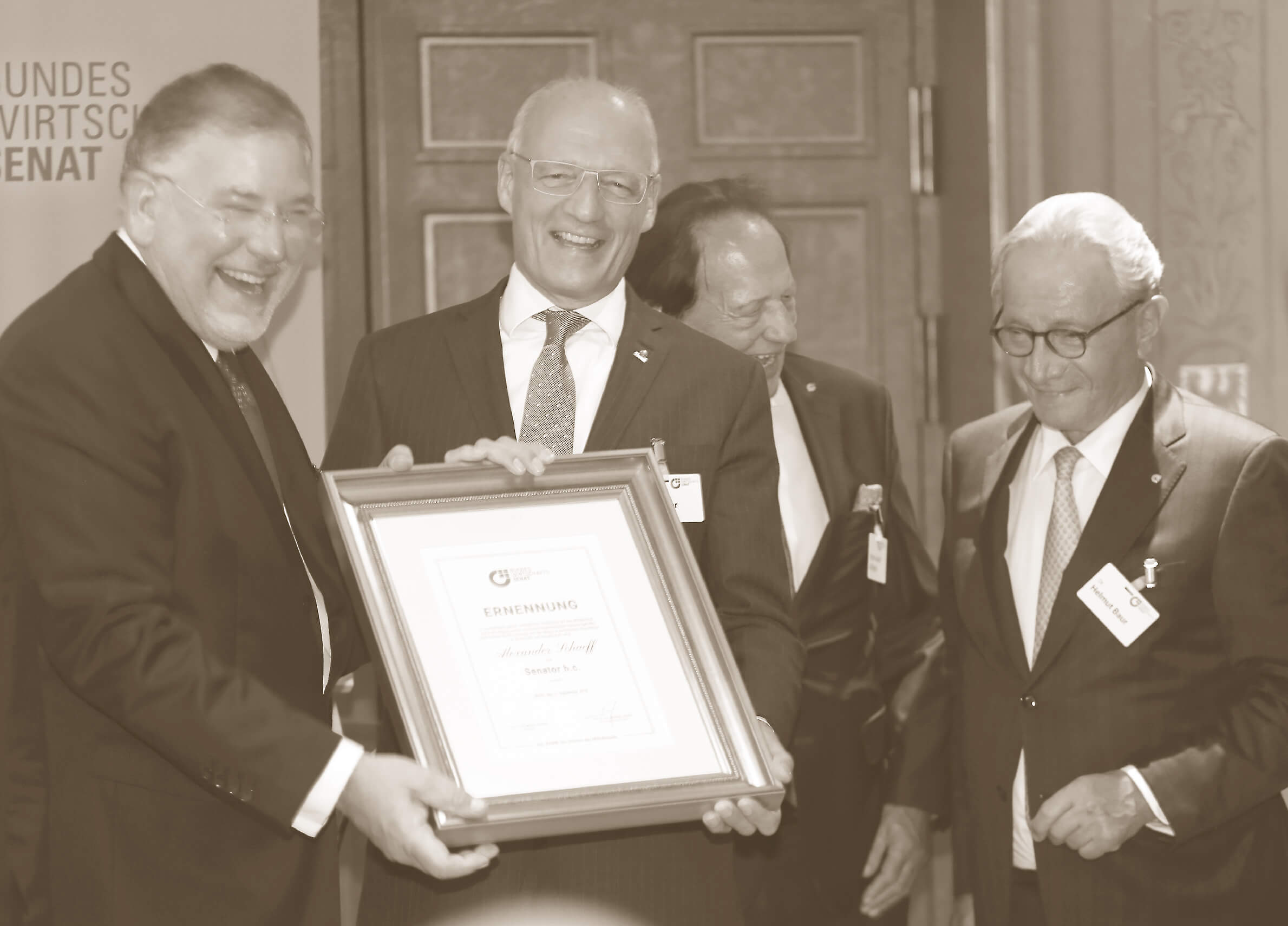 Foto Verleihung der Senatorenwürde an Alexander Schaeff
